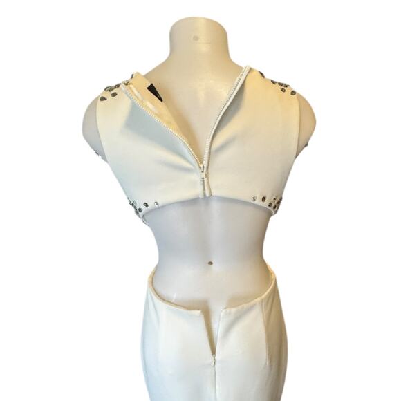 Avery G White with Silver Crystal Embellished Cutout Maxi Dress Gown Size 6 - Picture 13 of 15
